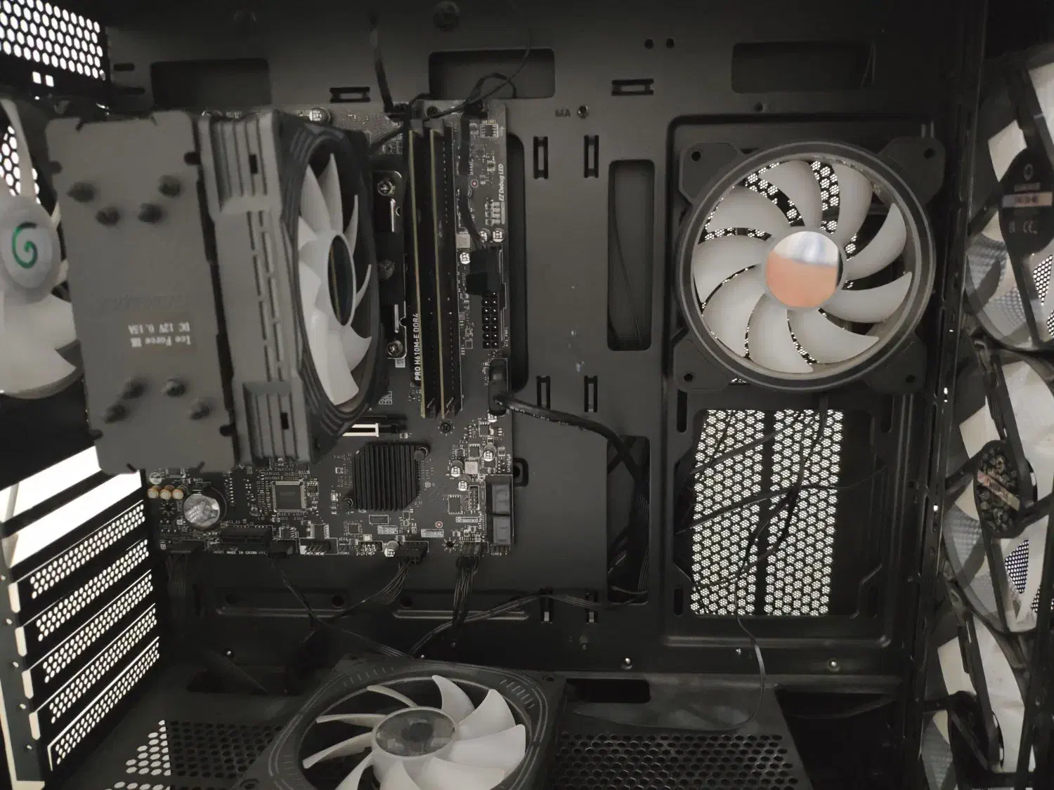 کیس گیمینگ بدون پاور و گرافیک|رایانه رومیزی|تهران, نصرت|دیوار