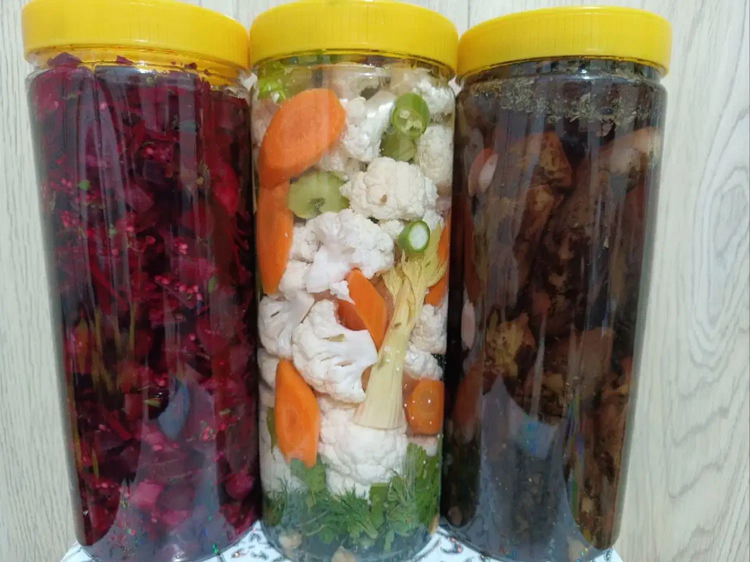 ترشی های خوش طعم و خوش عطر|خوردنی و آشامیدنی|قم, بکایی|دیوار