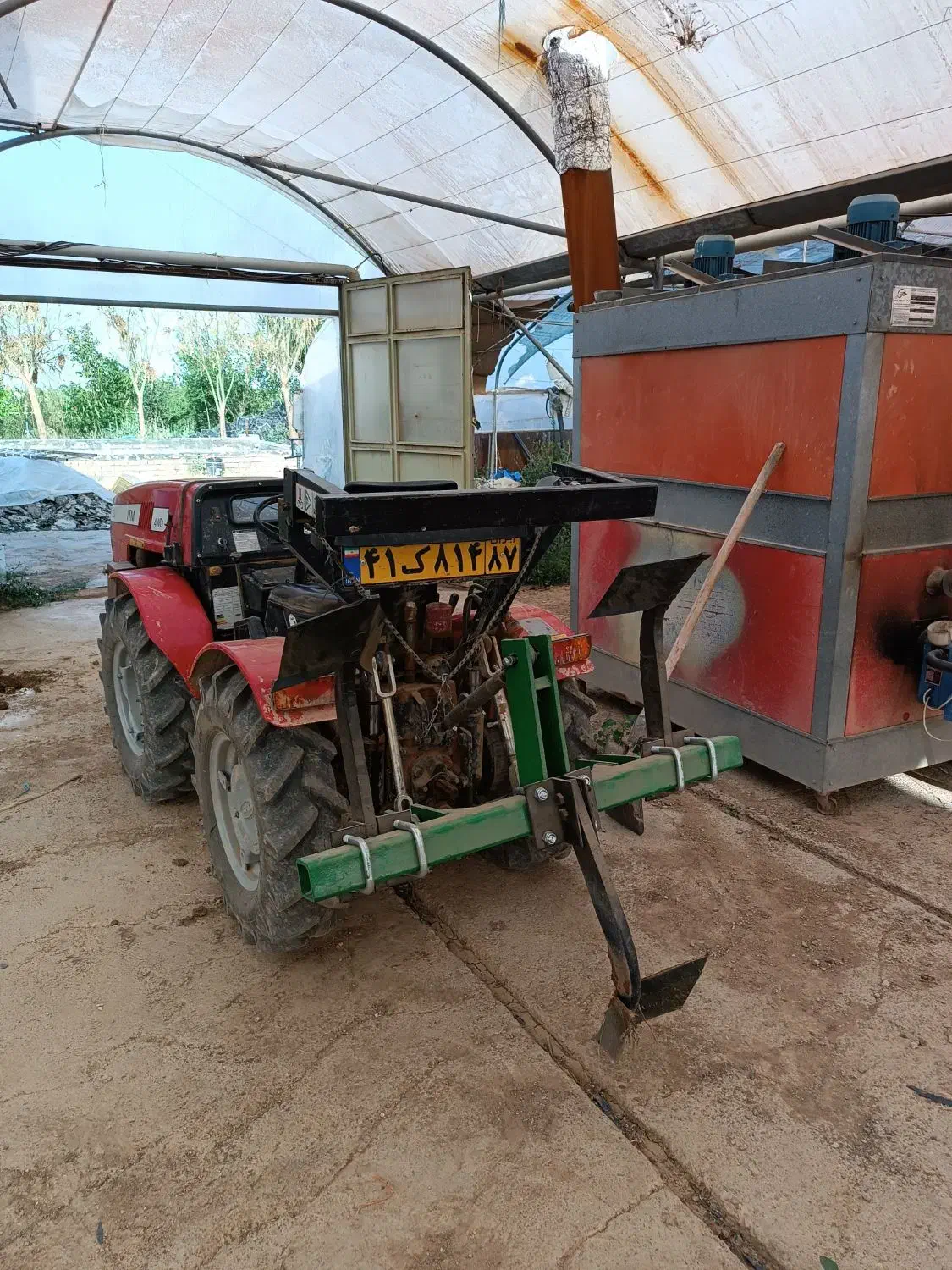 شخم،روتیواتور،چاله کن،تعمیرات تراکتور ۹۵۰|خدمات باغبانی و درختکاری|زنجان, |دیوار