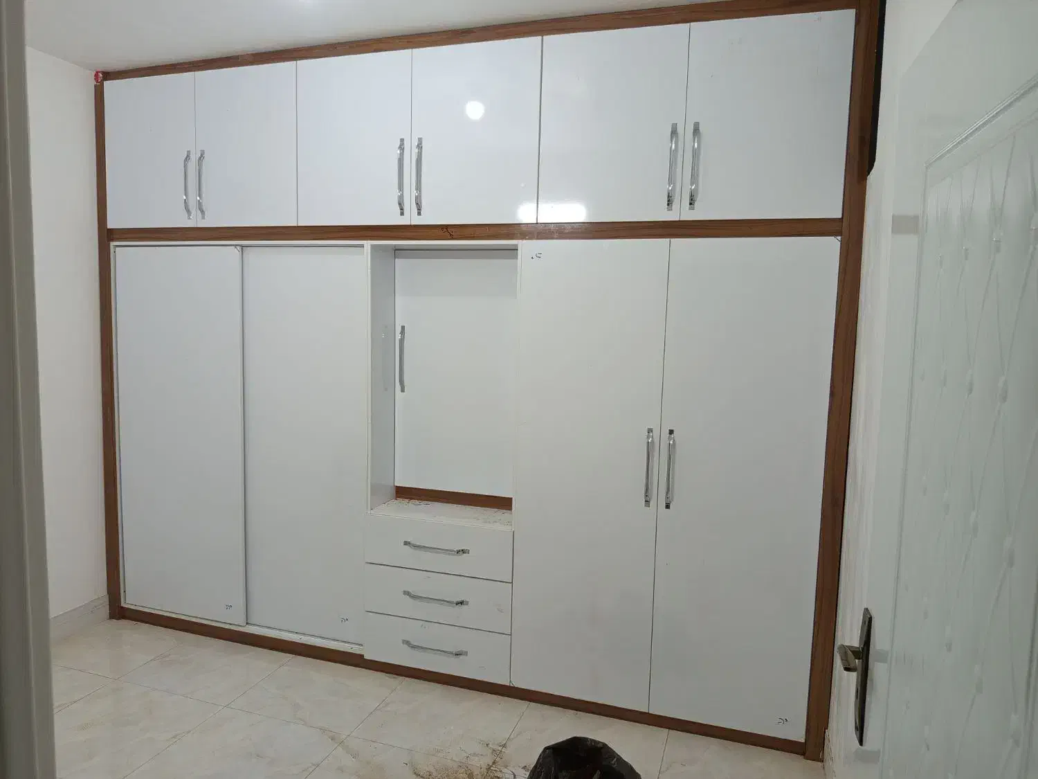 کتابخانه . کمد دیواریmdf. جاکفشی|کتابخانه، شلف، قفسههای دیواری|اصفهان, باغ نگاره|دیوار