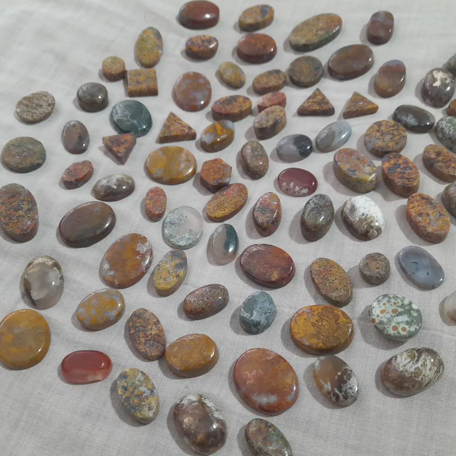 نگین|کلکسیون اشیاء عتیقه|یزد, |دیوار