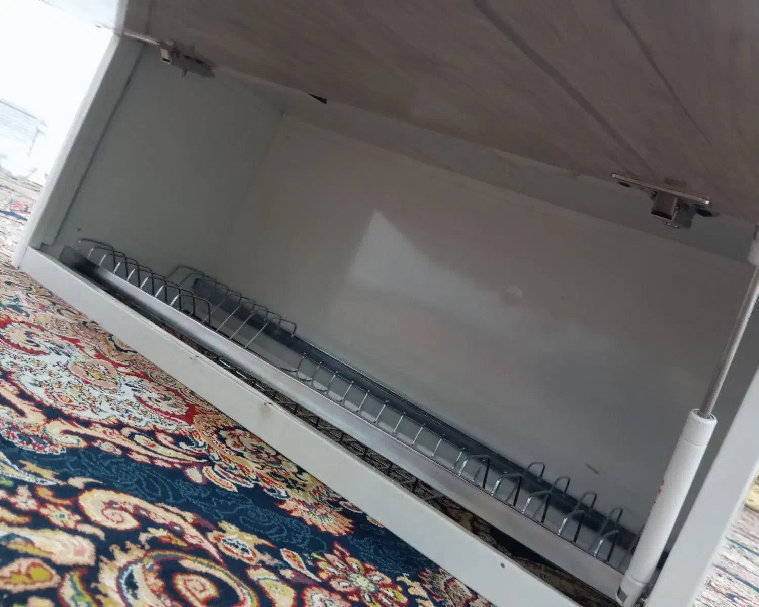 آبچکان نو|آب‌چکان و نظم‌دهنده ظروف|تبریز, |دیوار