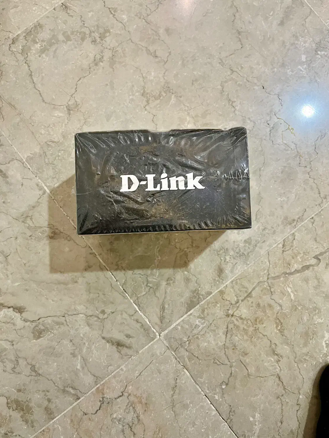 سوئیچ 8 پورت دی لینک مدل DGS-1008A (آکبند پلمپ)|مودم و تجهیزات شبکه|تهران, شهرآرا|دیوار