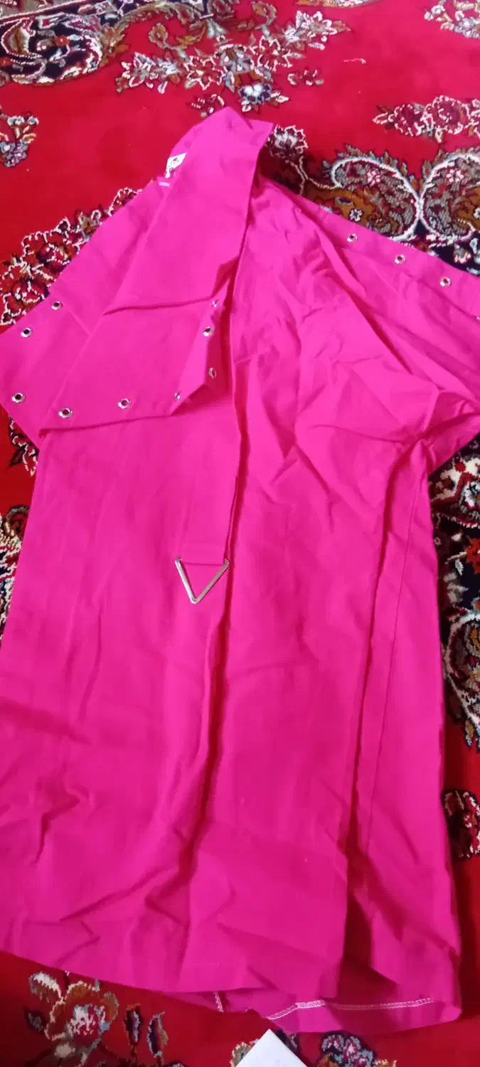 لباس شکت و هودی|لباس|قم, دروازه ری|دیوار