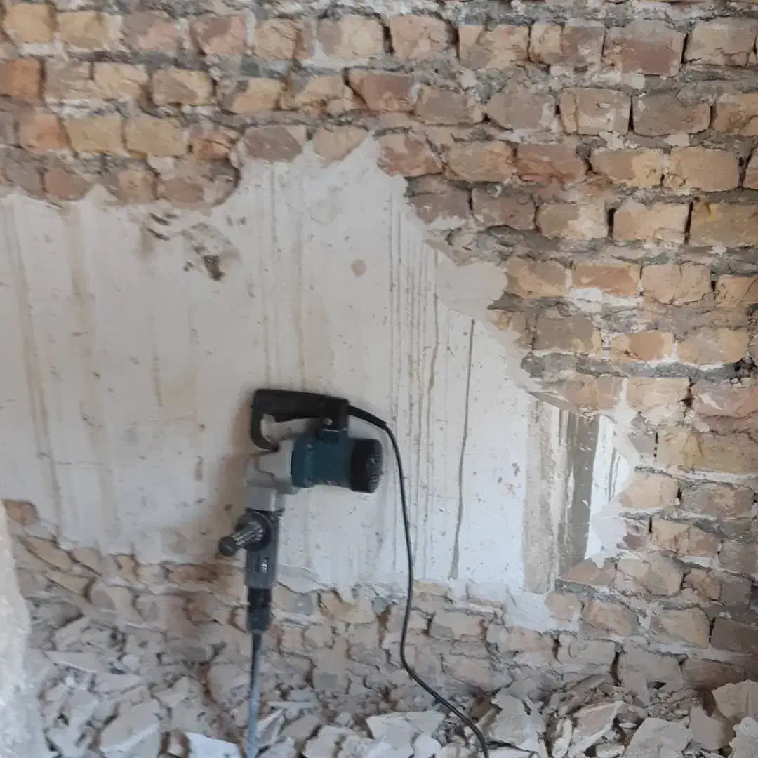 تخریب ساختمان با دستگاه پیکور|خدمات پیشه و مهارت|آق قلا, |دیوار