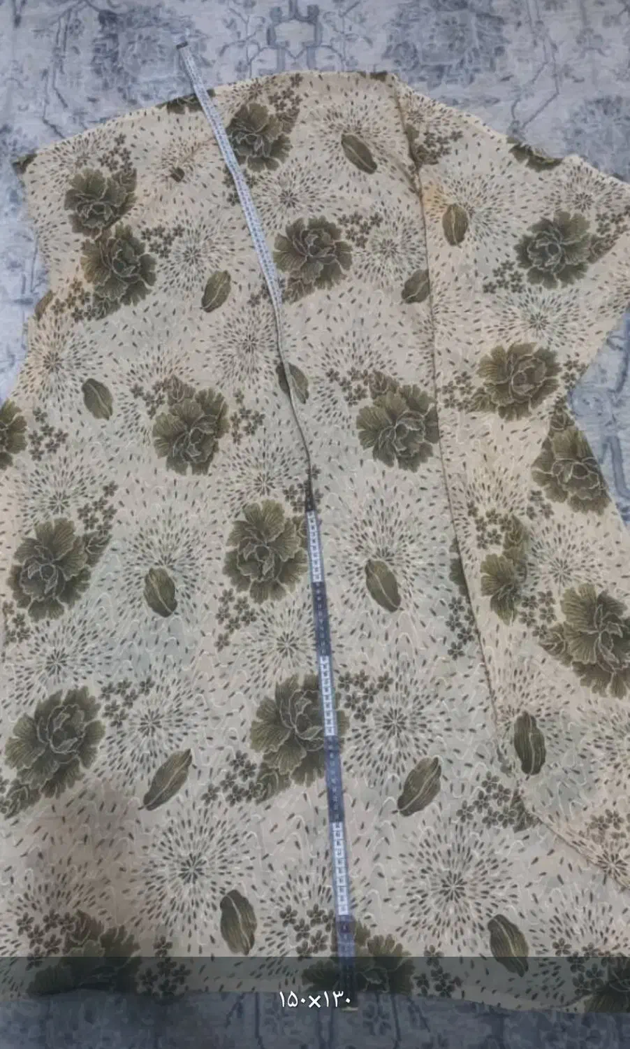 پارچه|لباس|لاهیجان, لاشیدان|دیوار