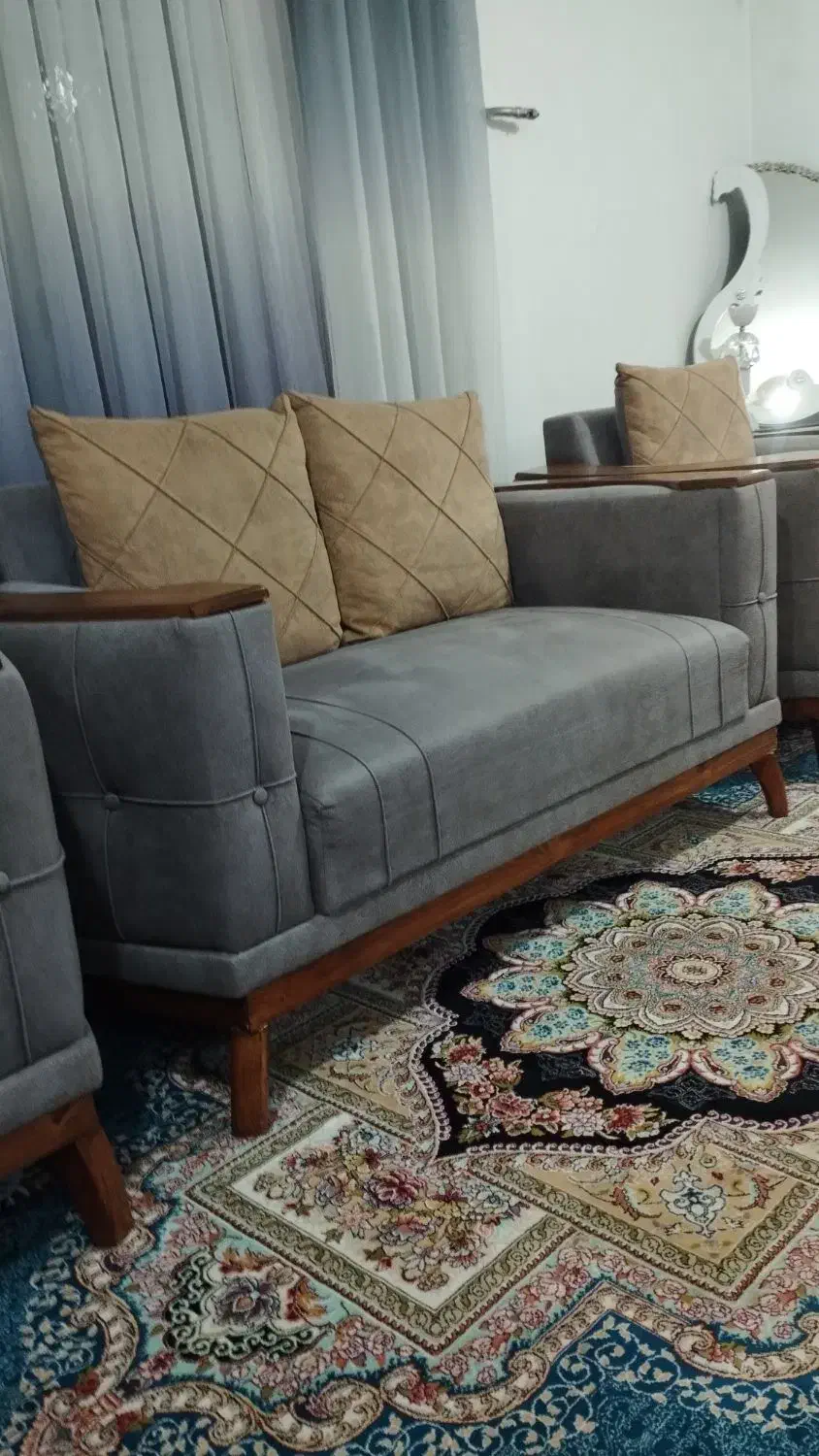 مبل نه نفره|مبلمان خانگی و میز عسلی|آستانه اشرفیه, |دیوار