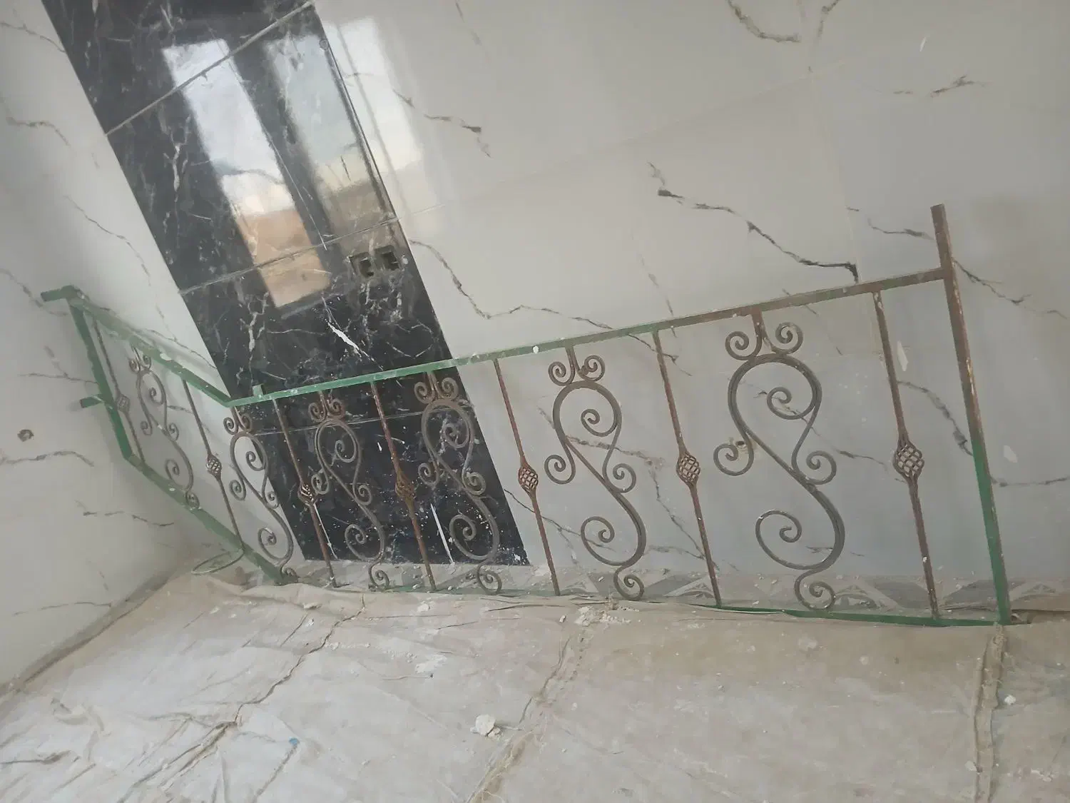 نرده|مصالح و تجهیزات ساختمان|ازنا, |دیوار