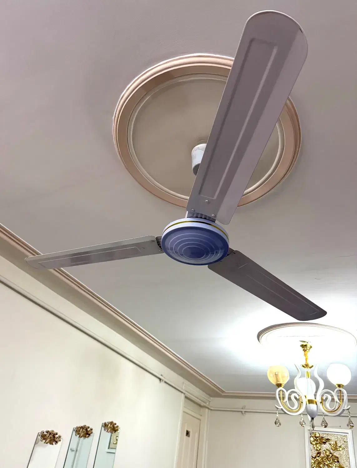 پنکه سقفی و زمینی|پنکه و تصفیهکنندهٔ هوا|گنبد کاووس, |دیوار