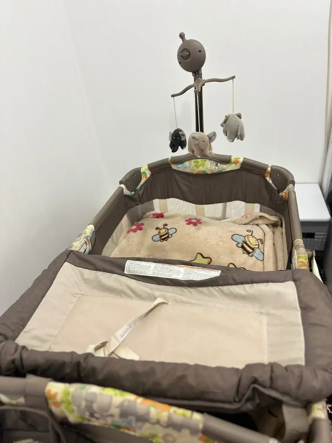 تخت کنار مادر|تخت و صندلی بچه|بندر کنگان, |دیوار