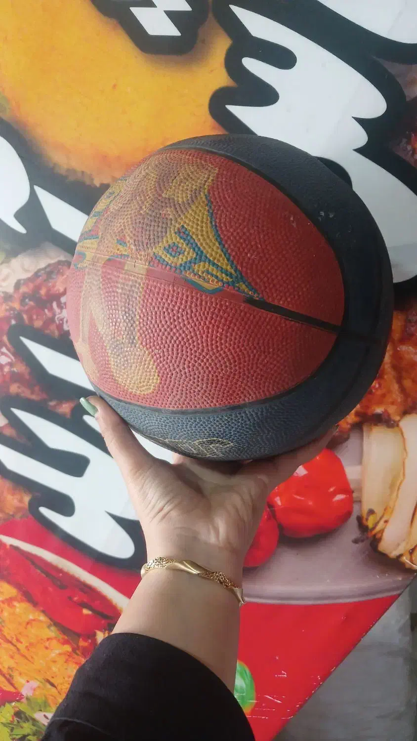 توپ بسکتبال. در حد نو|ورزشهای توپی|شیراز, ریاستی|دیوار