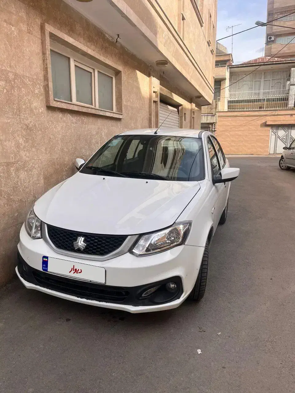 ساینا s 1404|خودرو سواری و وانت|ماکو, |دیوار