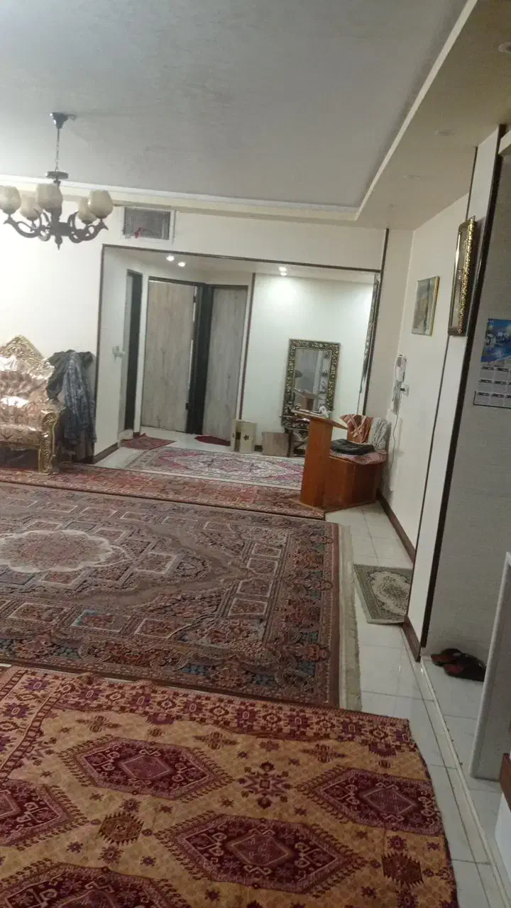 فروش ویلایی  جنوبی ۱۸۰متری گلدیس خ سلمان|فروش خانه و ویلا|شاهین‌شهر, شهرک گلدیس|دیوار