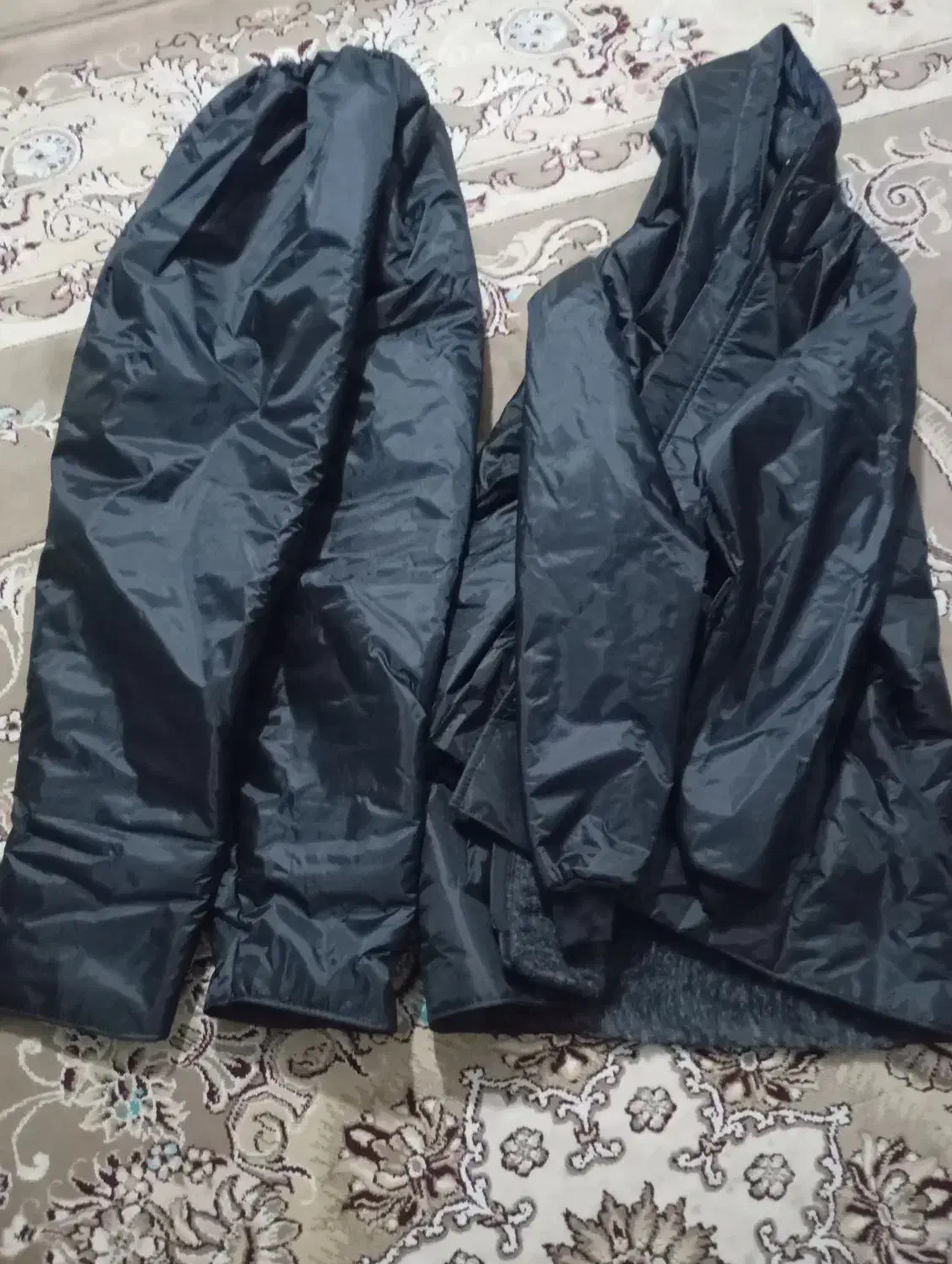 بادگیربارانینو|لباس|بردسکن, |دیوار