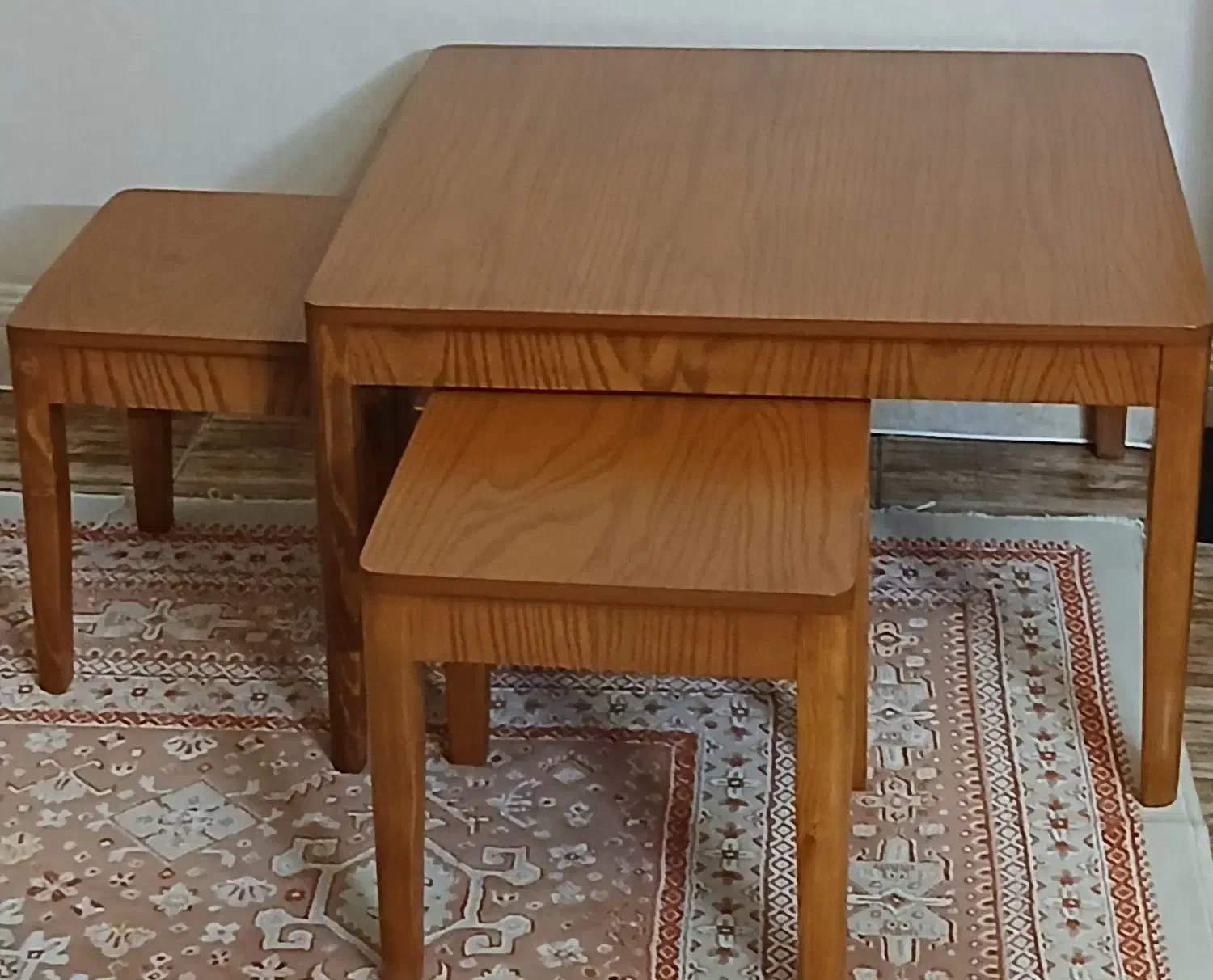 جلو مبلی رنگ عسلی|مبلمان خانگی و میز عسلی|ری, دولتآباد|دیوار
