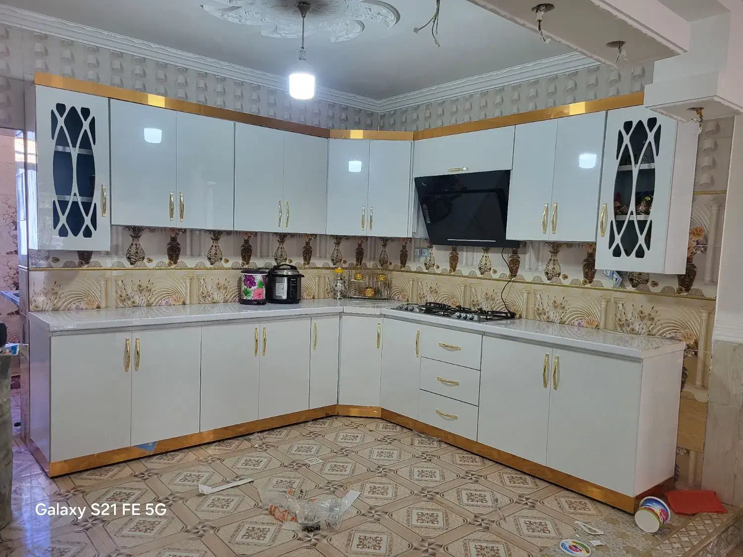 کابینت سازی مرکزی ایرانشهر تمام فلز درب هایگلاس|مصالح و تجهیزات ساختمان|ایرانشهر, |دیوار