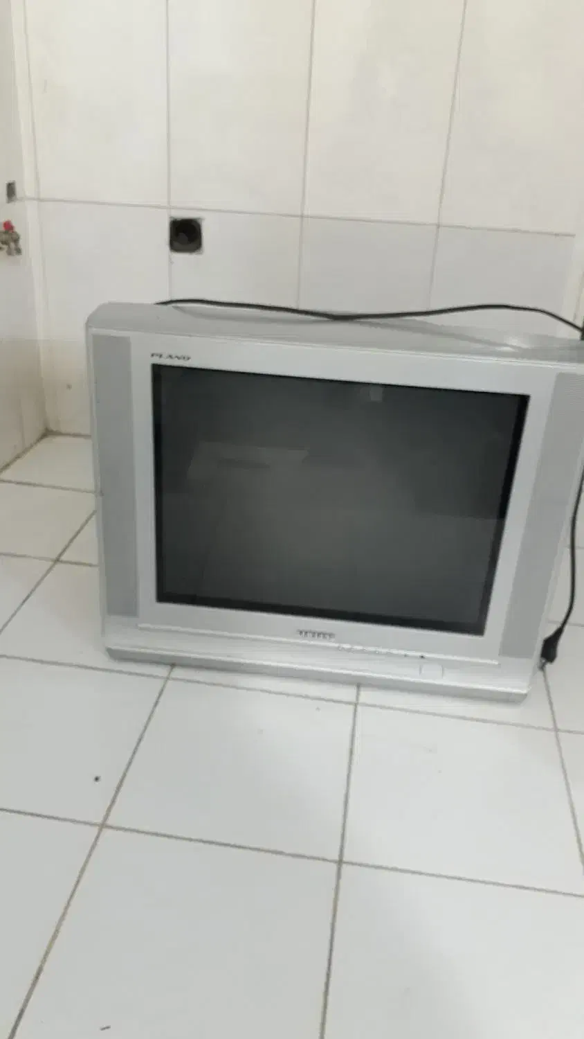 تلویزیون ۲۱ اینچ|تلویزیون و پروژکتور|تهران, شمیران‌نو|دیوار