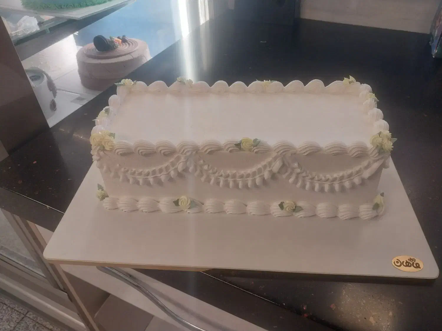 نیازمند نیرو برای شیرینی فروشی|استخدام بازاریابی و فروش|رشت, دیلمان|دیوار