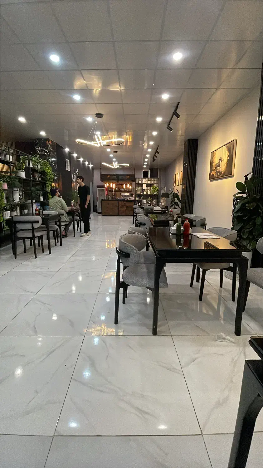 استخدام اشپز و نیروی ساده|استخدام خدمات فروشگاه و رستوران|ایوان, |دیوار