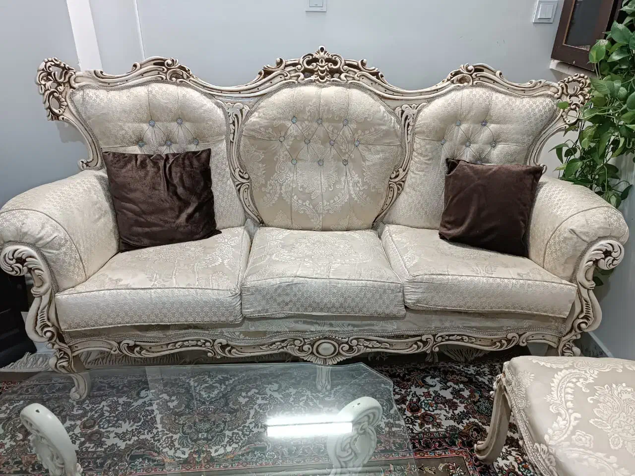 مبلمان|مبلمان خانگی و میز عسلی|کرج, کوی مدرس|دیوار