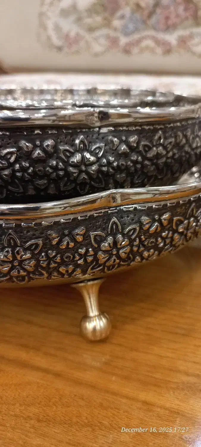 ظروف مس پایه برنج|صنایع دستی و سایر لوازم تزئینی|فولادشهر, C8|دیوار