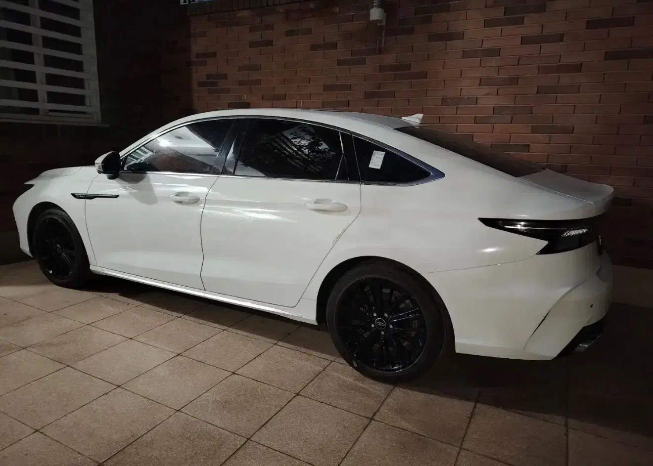 اریزو ۸ ۱۴۰۳ سفید سند ازاد|خودرو سواری و وانت|مشهد, هنرستان|دیوار