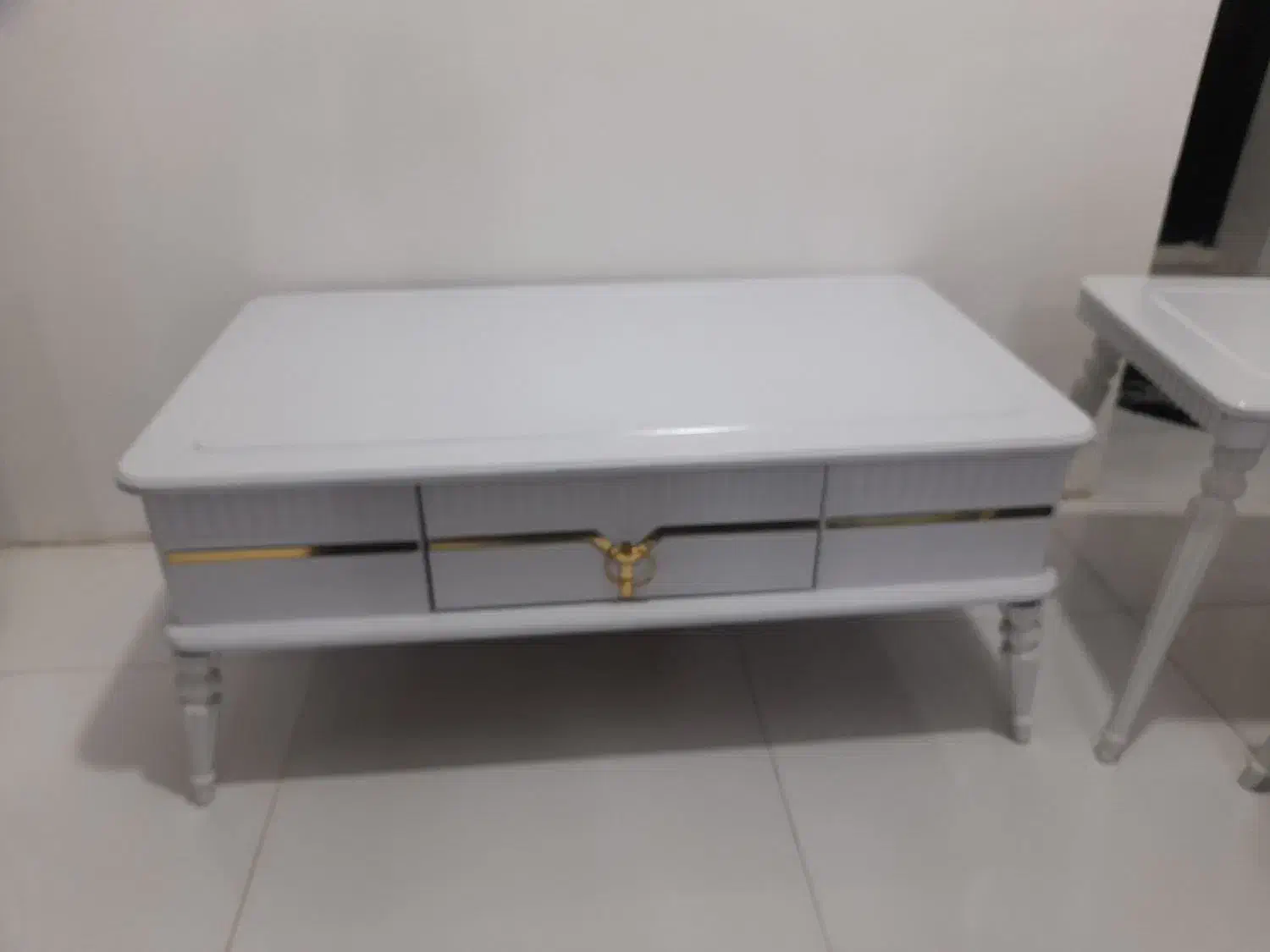 جلو مبلی،میز عسلی،صندلی راک،پرده|مبلمان خانگی و میز عسلی|گرگان, |دیوار