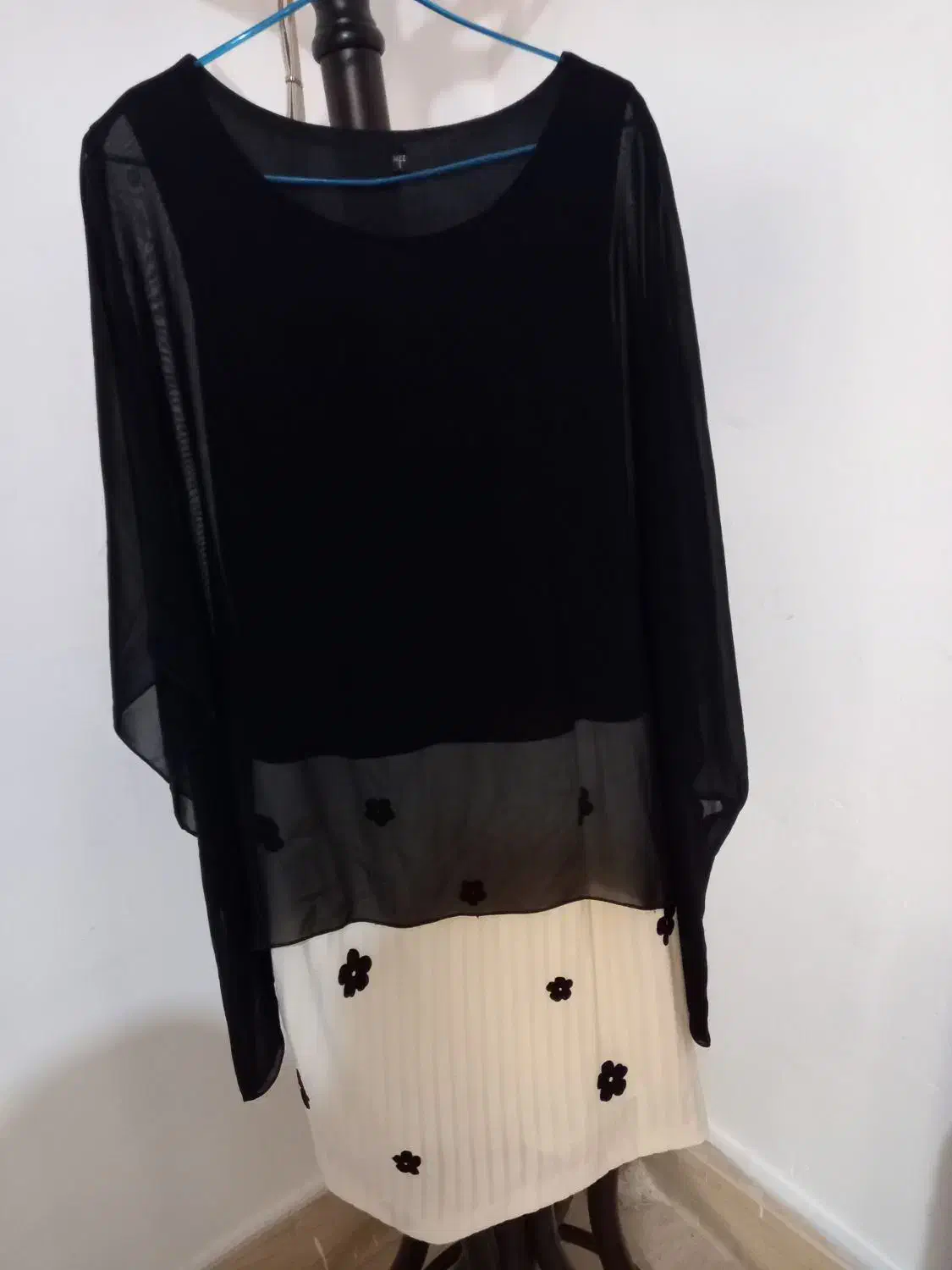 لباس زنانه|لباس|ارومیه, |دیوار