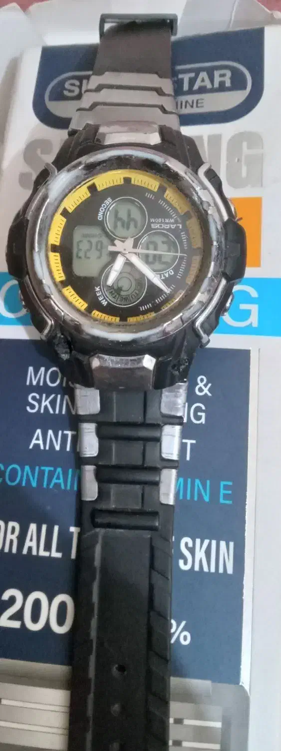 ساعت LAROS ژاپنی|ساعت|اصفهان, شیخ اشراق|دیوار