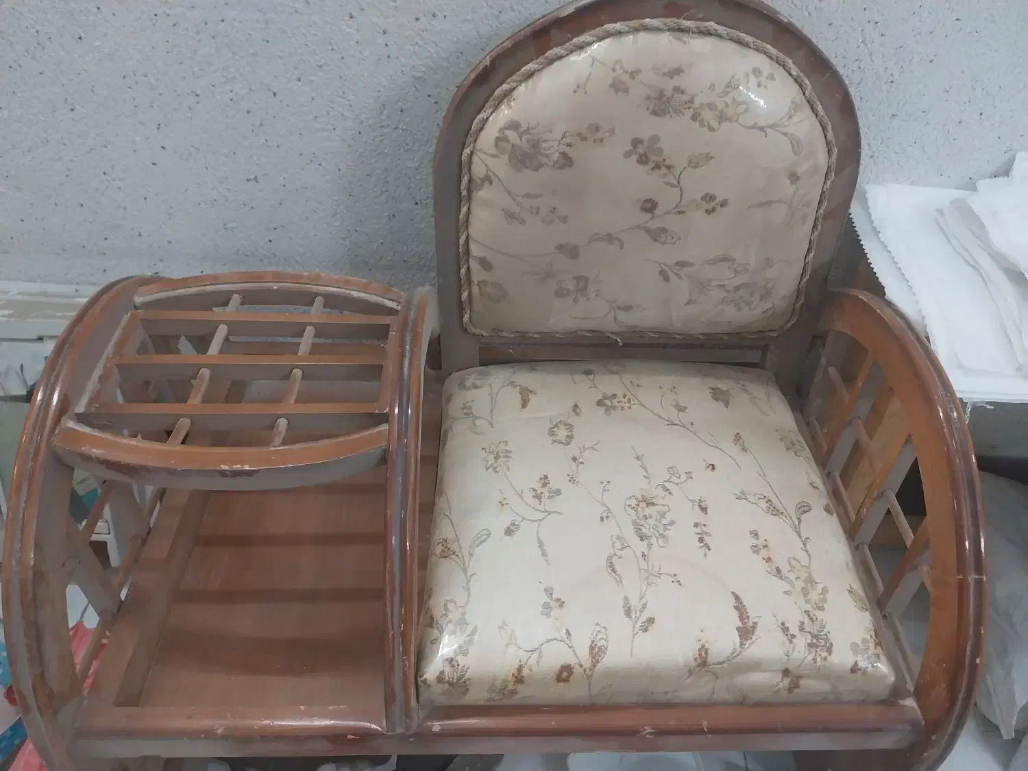 میز تلفن|میز تلفن|یزد, |دیوار