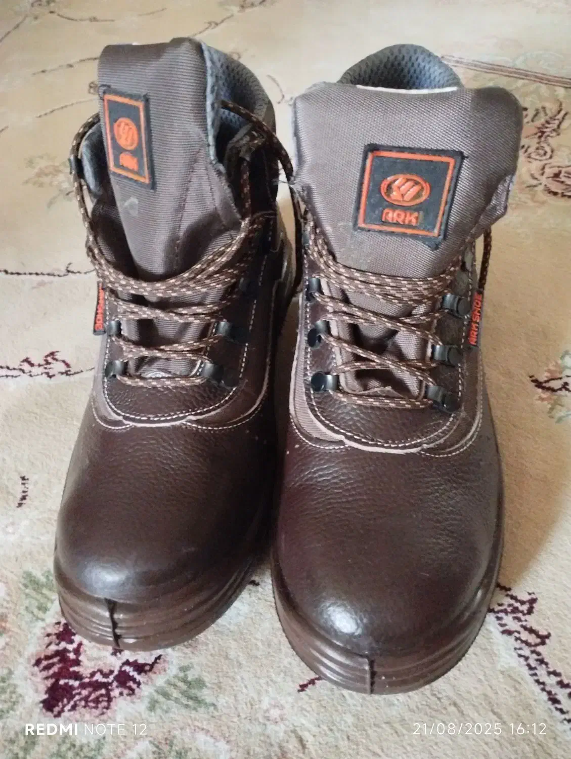 کفش ایمنی سایز ۴۳|کیف، کفش، کمربند|سبزوار, امام خمینی (ناوی)|دیوار