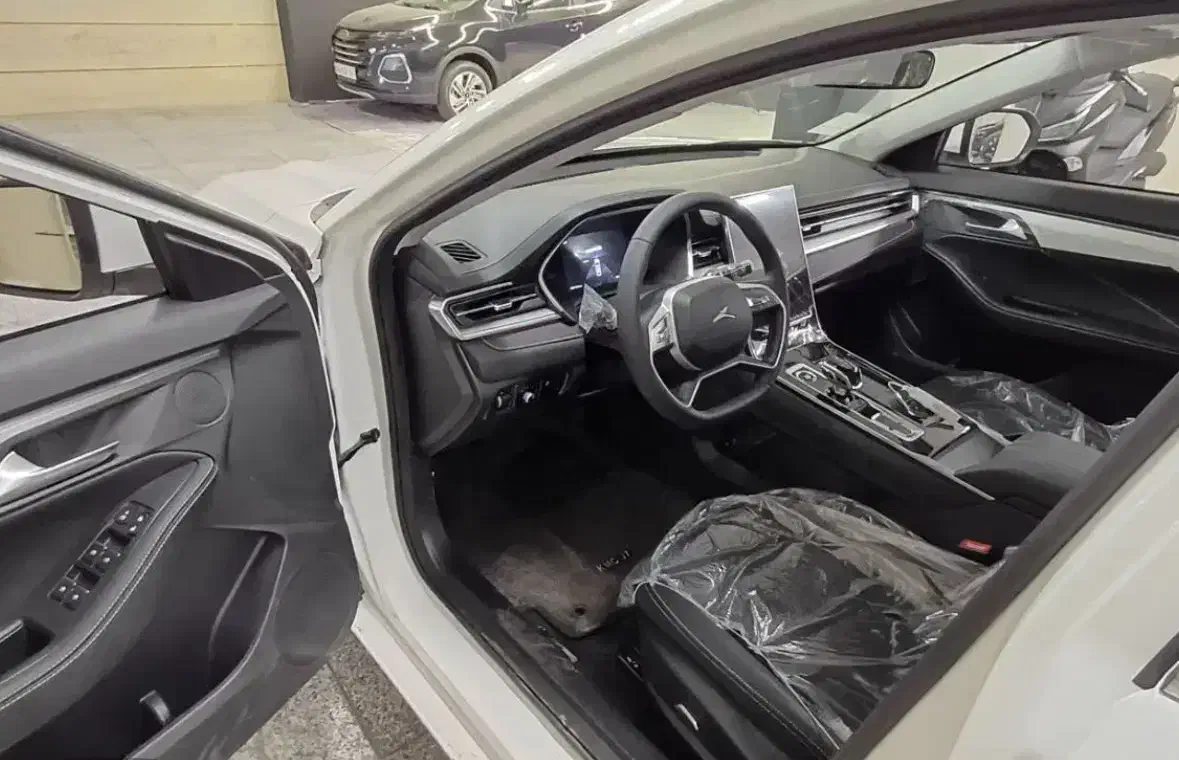 اقساط از ۲۴تا۶۰ماه تحویل نمایندگیKmc j7|خودرو سواری و وانت|تهران, پونک|دیوار