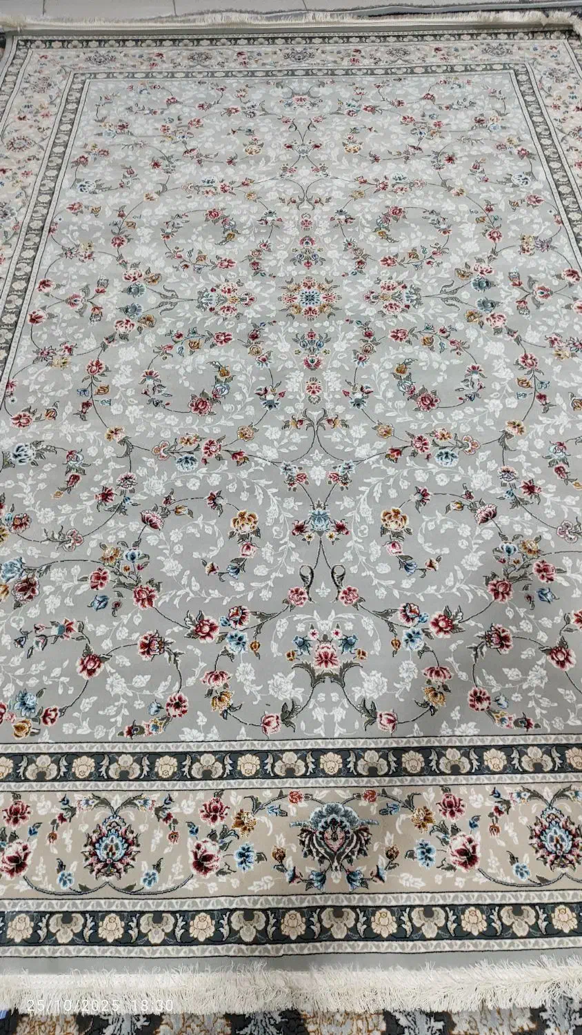 فرش ۹متری700شانه تمام نخ ترک بشرط کارشناسی|فرش|خرمآباد, |دیوار