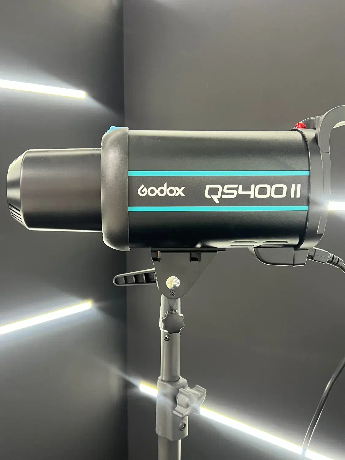 نور گودکس ۴۰۰ دست دو در حد نو|دوربین عکاسی و فیلم‌برداری|کرج, کوی کارمندان شمالی|دیوار