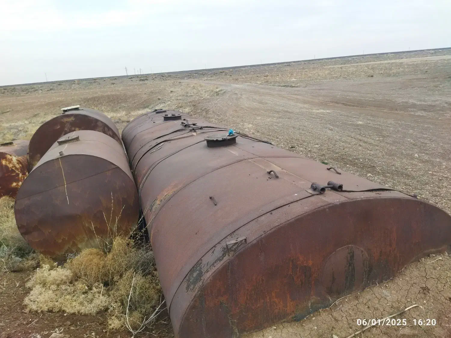 تانکر های ۶هزار و۳۰هزار مخصوص گازوئیل و آب|مصالح و تجهیزات ساختمان|تاکستان, |دیوار