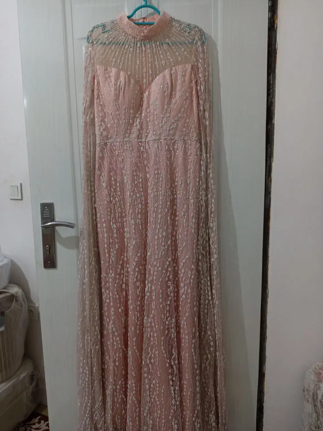 لباس مجلسی مدل ماهی|لباس|رباط‌کریم, رباط‌کریم|دیوار