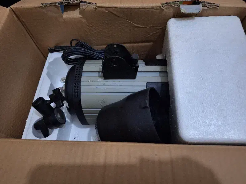 فلاش استودیویی|دوربین عکاسی و فیلم‌برداری|پردیس, فاز ۴|دیوار