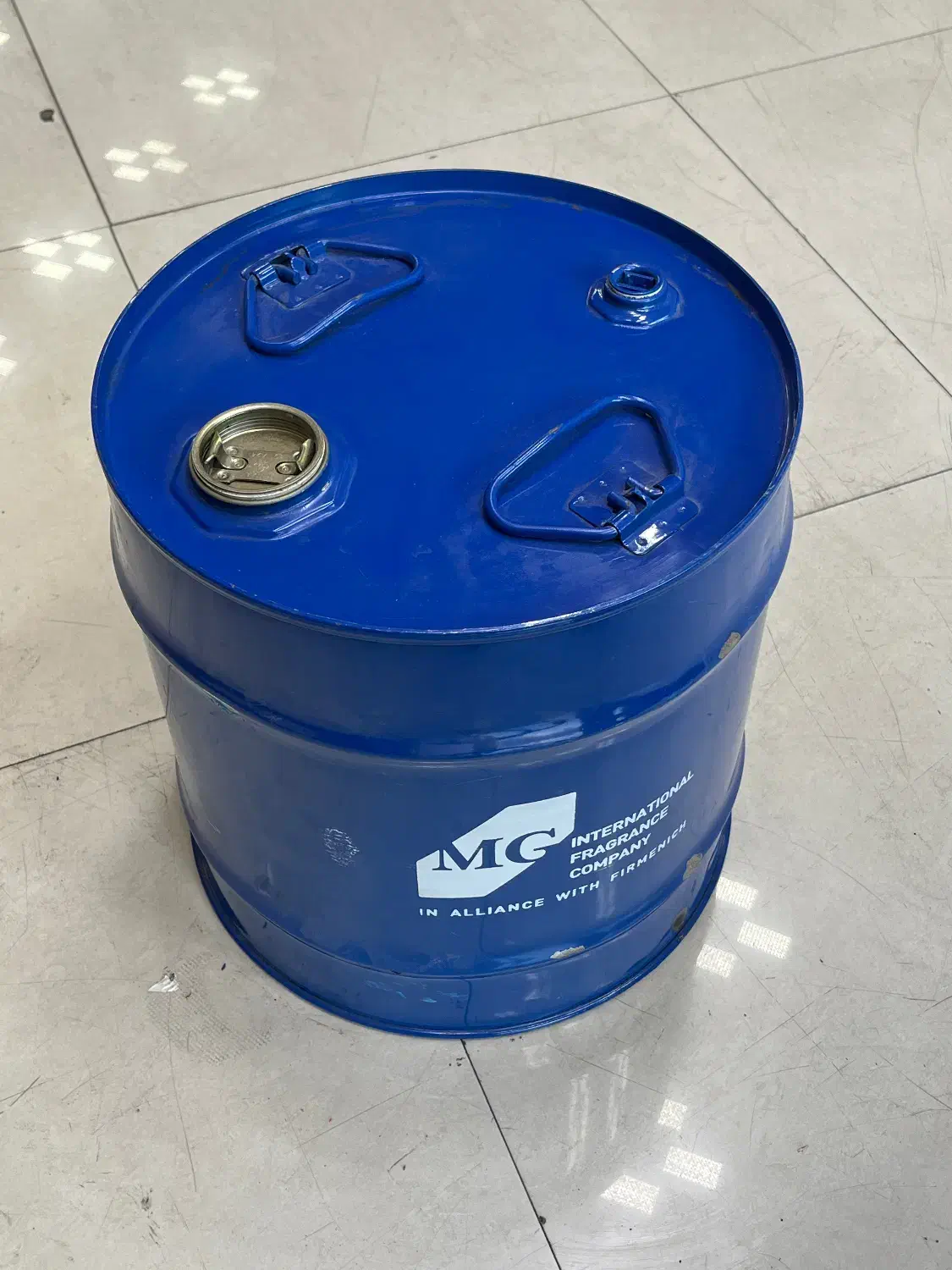 بشکه ۳۰ لیتر خارجی|مصالح و تجهیزات ساختمان|تهران, امام حسین|دیوار