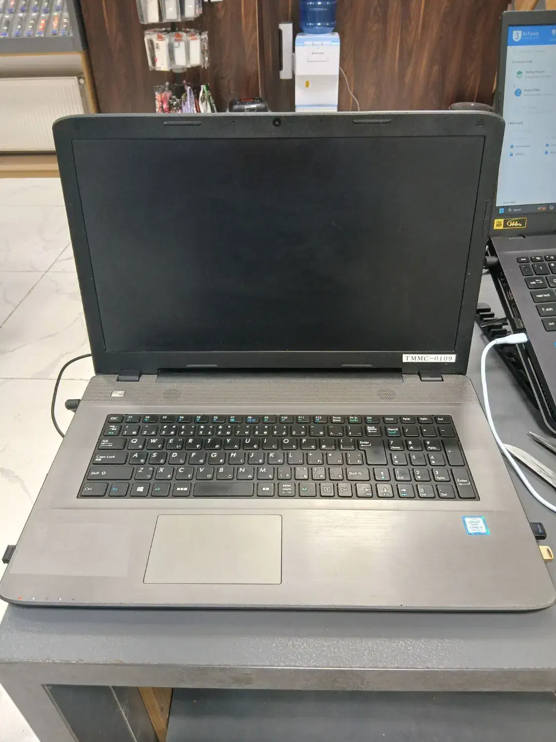 لپتاب ژاپنی اصل|رایانه همراه|میانه, |دیوار