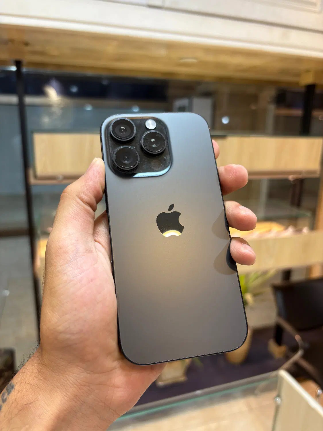 اپل iPhone 16 pro / با رجیستر و گارانتی|موبایل|تهران, گیشا|دیوار