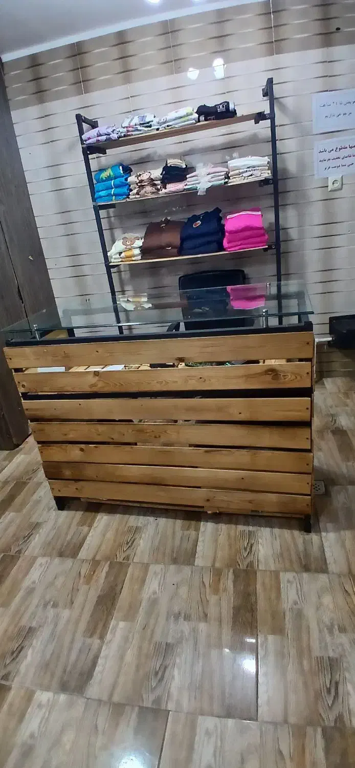میزپیشخوان و ویترین رگال|فروشگاه و مغازه|رشت, معلولین|دیوار