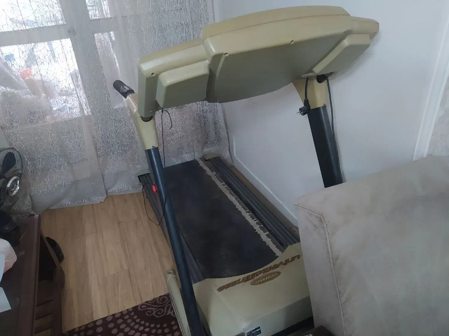 تردمیل universal|تجهیزات ورزشی|مشهد, ملک‌آباد|دیوار