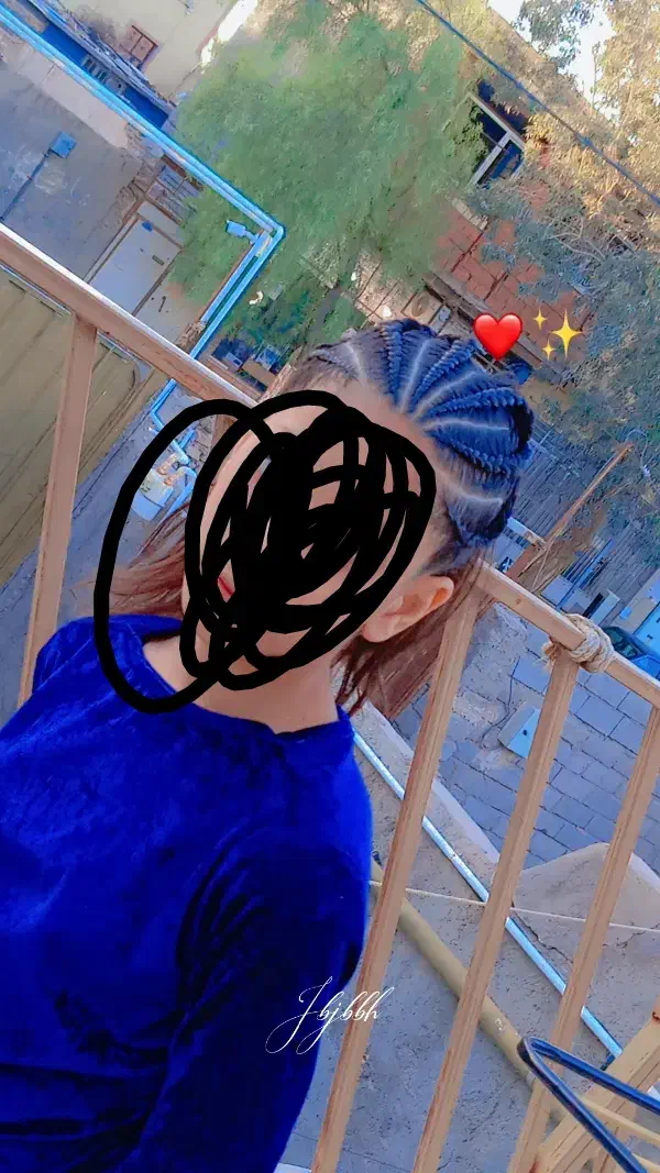 آموزش و خدمات بافت،تتو،کاشت ناخن،پیرسینگ|خدمات آرایشگری و زیبایی|بم, |دیوار