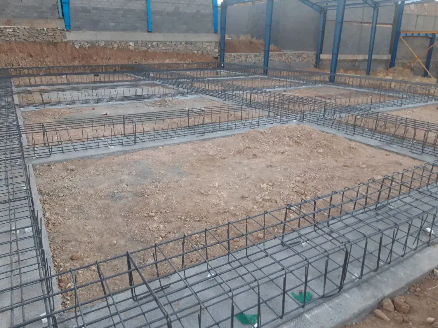 مشارکت بابت ساخت سوله واحد تولیدی تجهیزات پزشکی|مشارکت در ساخت املاک|سنندج, |دیوار