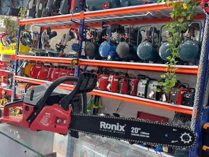 اره موتوری رونیکس تیغه۵۰سانت اره بنزینی رونیکس۴۶۵۰|ماشینآلات صنعتی|شیراز, سعدیه جنوبی|دیوار