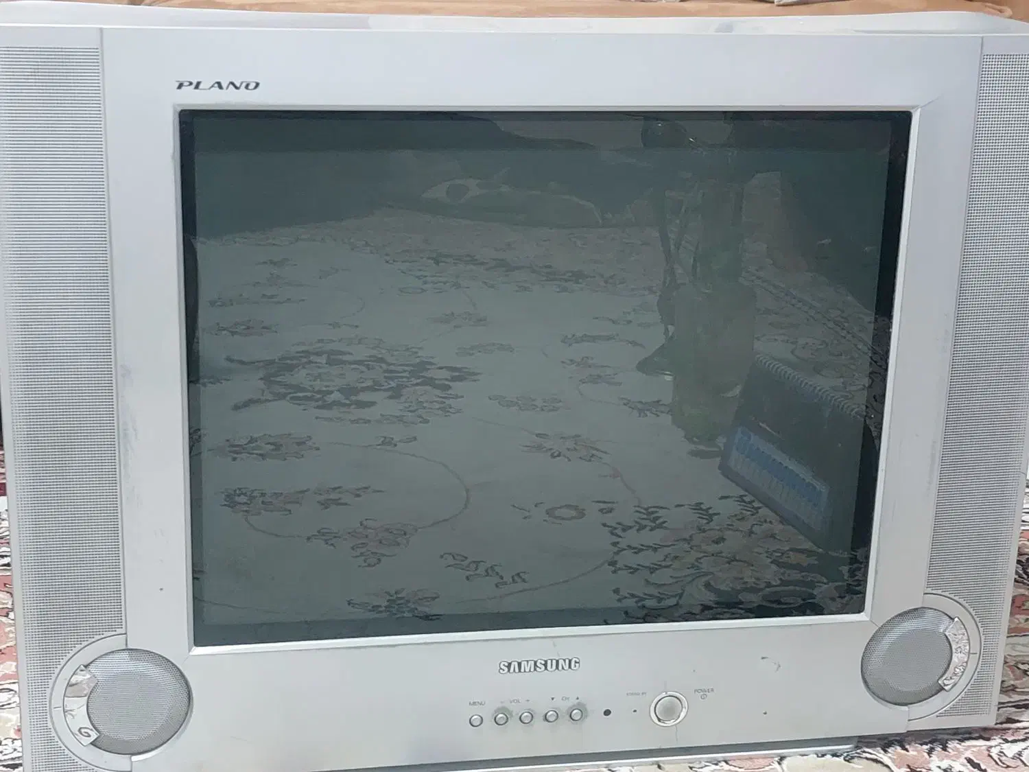 تلویزیون ۲۱ اینچ سالم|تلویزیون و پروژکتور|زاهدان, |دیوار