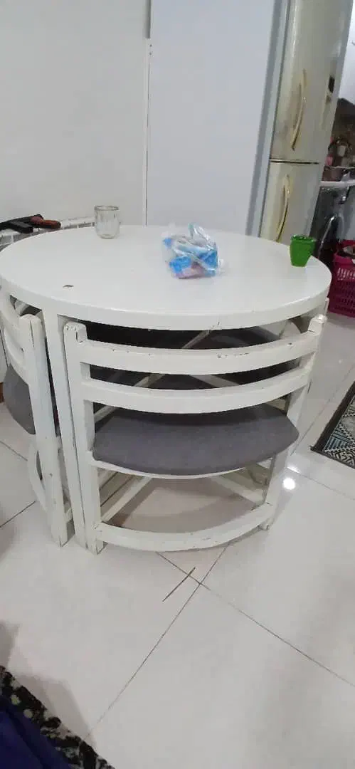 میزنهار خوری کم جا|میز و صندلی غذاخوری|رشت, کوی حسینی|دیوار