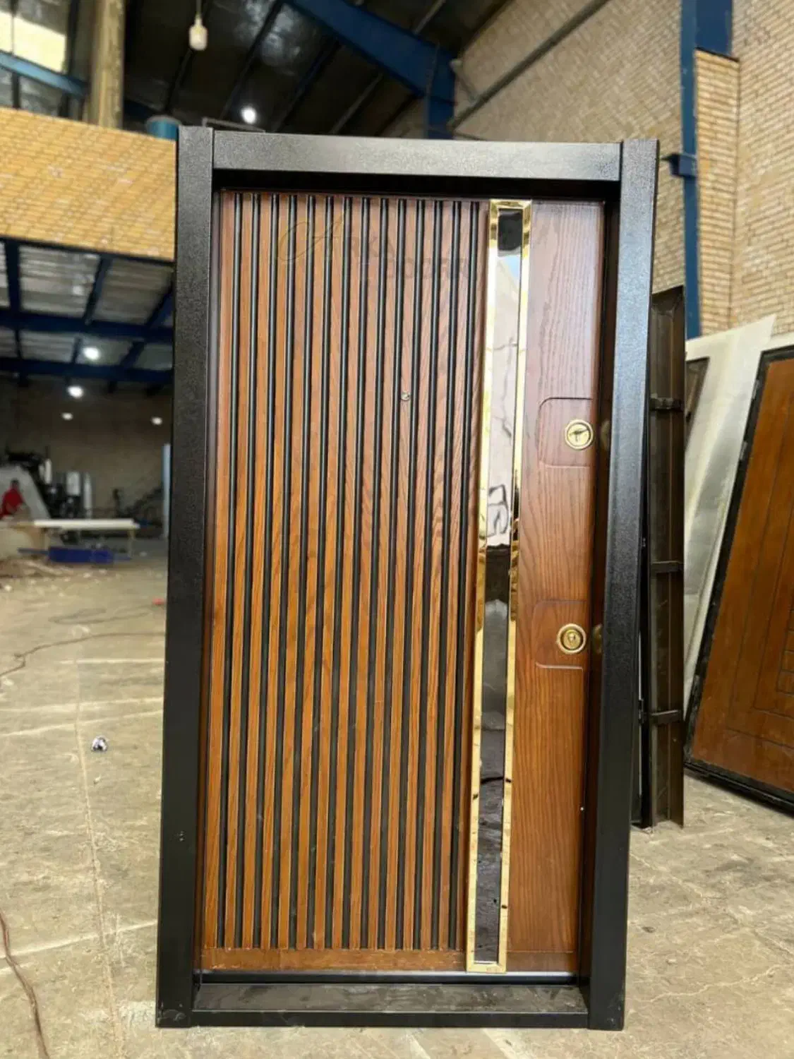 انواع درب زددیلم مسترr6 درزدسرقت ویلا چوبی ضدسرقت|مصالح و تجهیزات ساختمان|کرج, بیسیم|دیوار