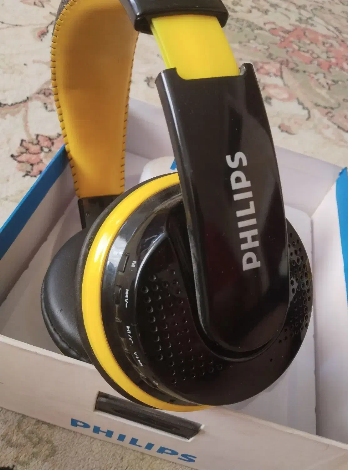 هدفن فیلیپس استفاده نشده فقط، باطری نداره|پخش‌کننده همراه|اراک, |دیوار