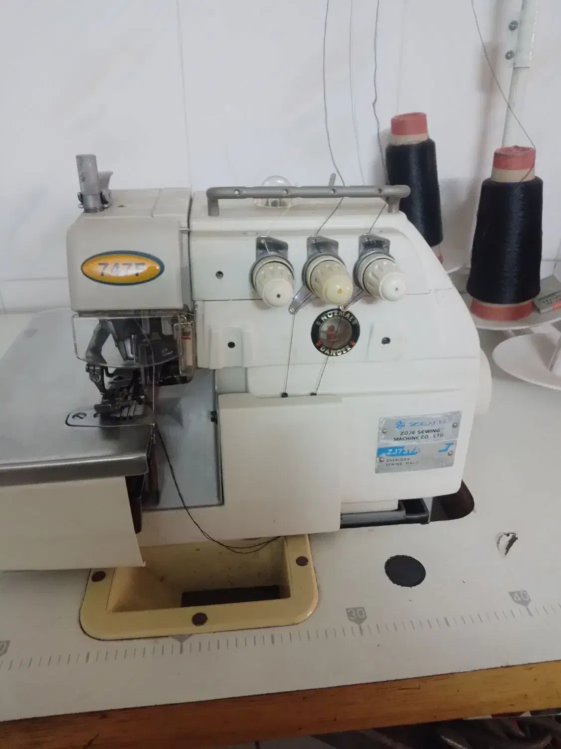 چرخ صنعتی زیگزال سالم|چرخ خیاطی و ریسندگی|اسلامشهر, شهرک الهیه|دیوار